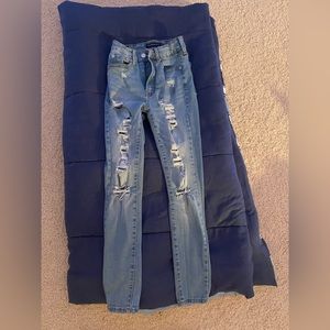 Aeropostale super high rise ripped jeggings size 2